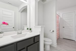 Sabine Lake Dr-S1811-031.jpg