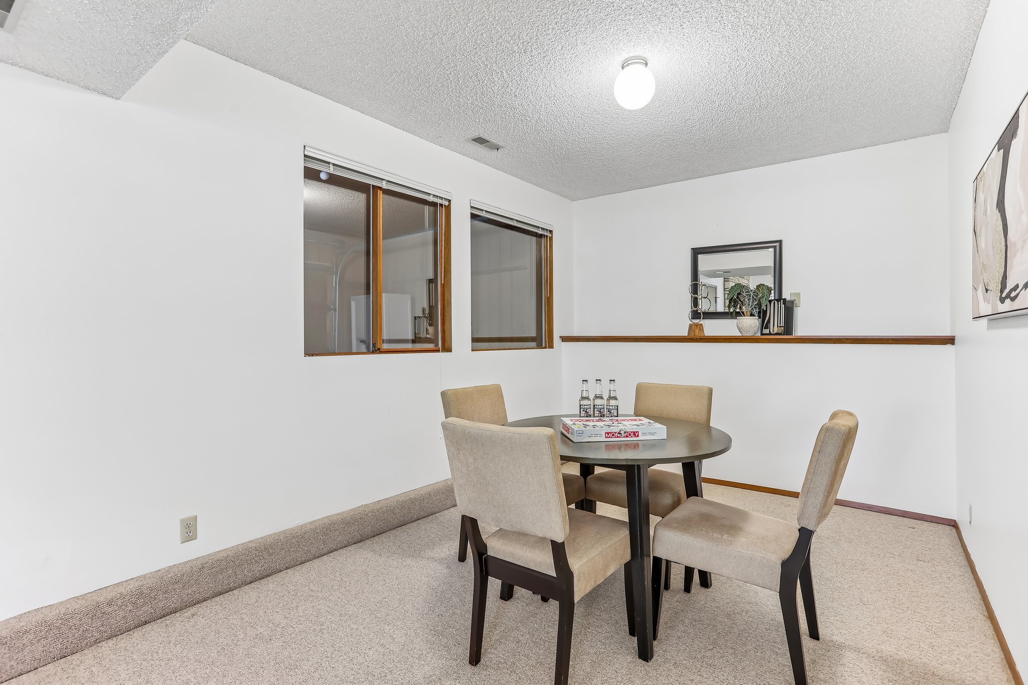 SE 1st St-S1208-027.jpg