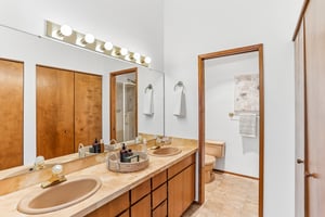 SE 1st St-S1208-021.jpg