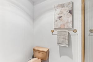 SE 1st St-S1208-022.jpg