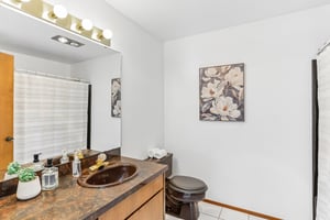 SE 1st St-S1208-023.jpg
