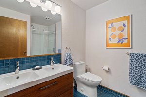  Photo 45