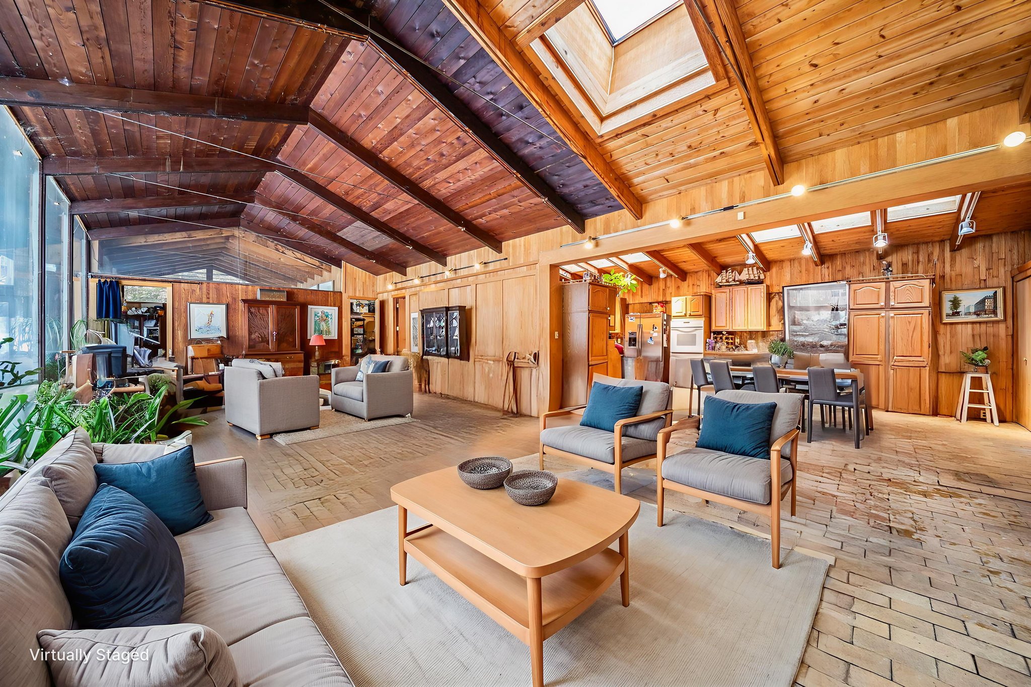 CCME9766-Edit virtually staged.jpeg