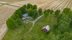  Photo 8