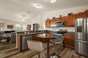 Kitchen/Eating Area