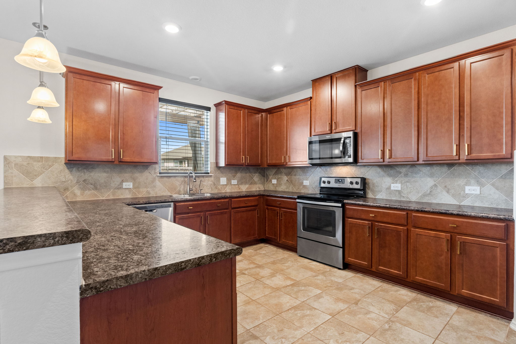 So much counter space to spread out!