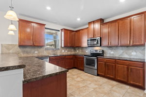 So much counter space to spread out!