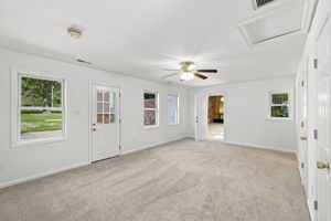  Photo 48
