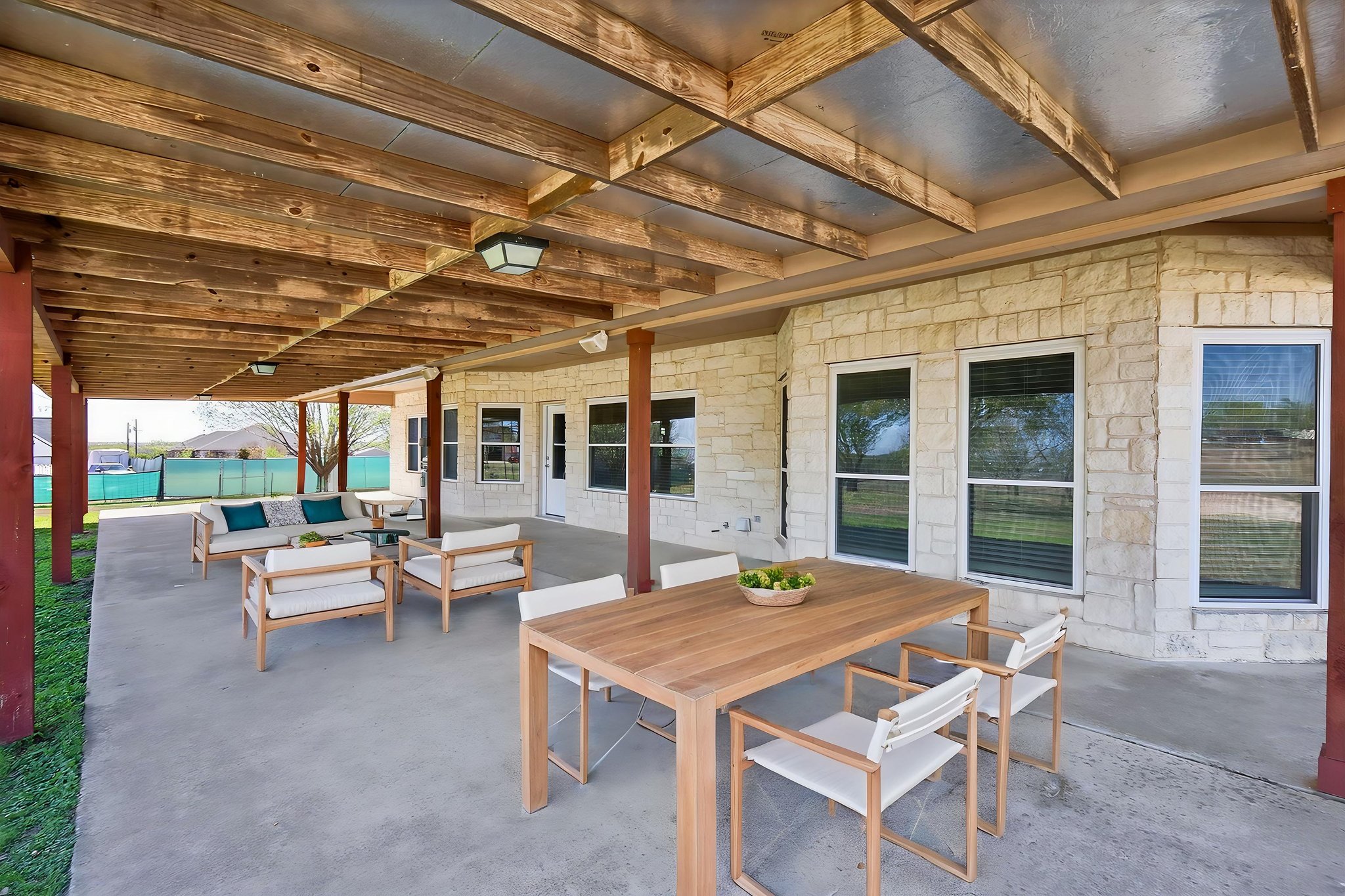 13639 Abrahamson-30 virtually staged.jpeg