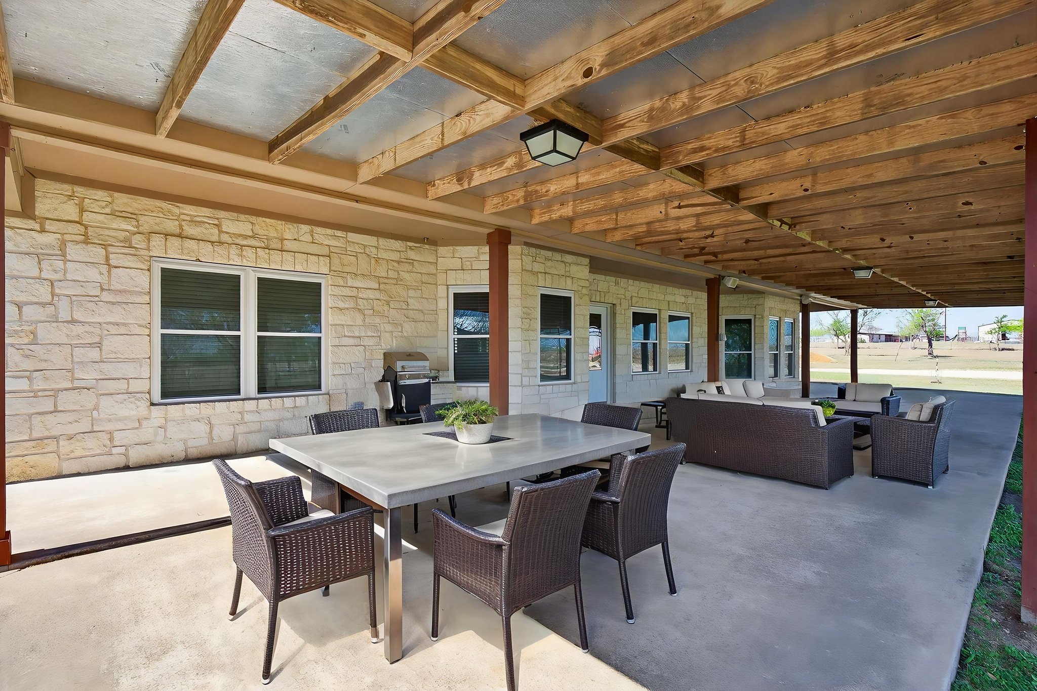 13639 Abrahamson-31 virtually staged.jpeg