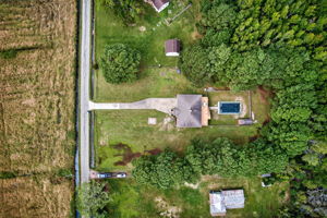  Photo 40