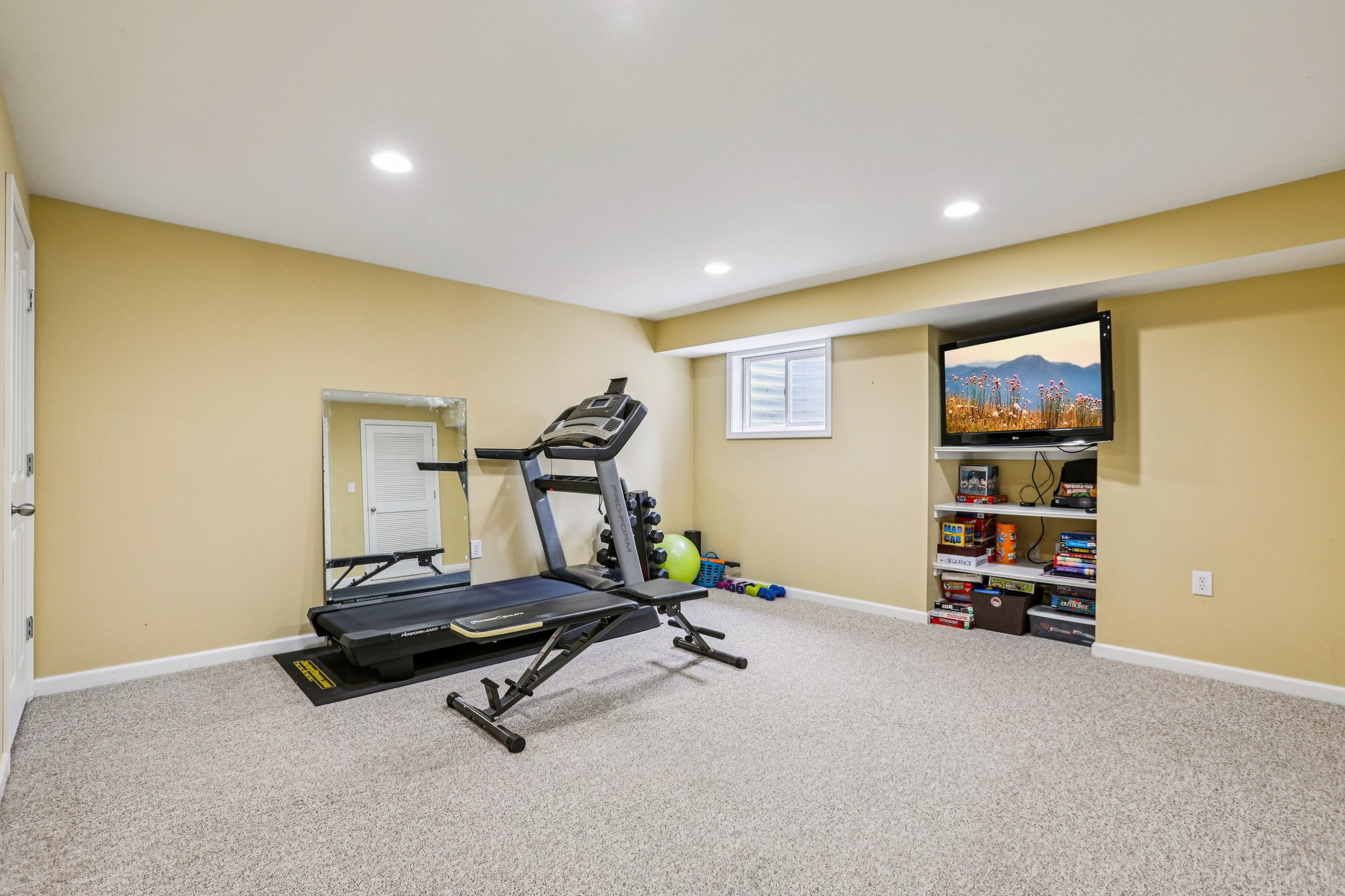 Lewiston Dr-S2402-021.jpg