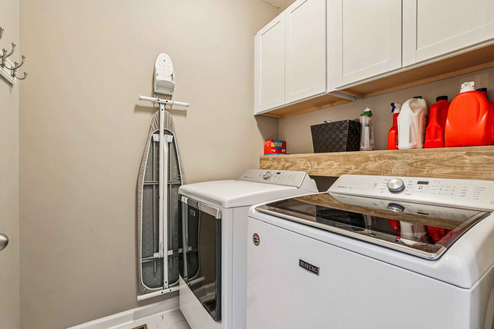 Lewiston Dr-S2402-030.jpg