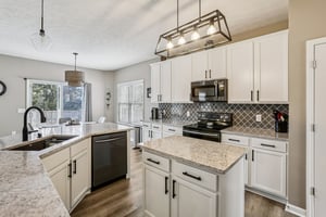 Lewiston Dr-S2402-012.jpg