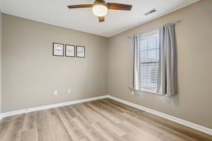 Lewiston Dr-S2402-025.jpg