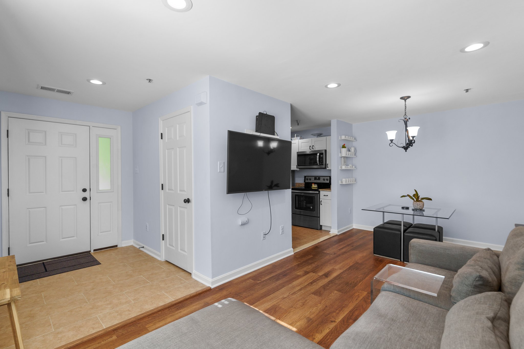 08. 13656 Harvest Glen Way.jpg