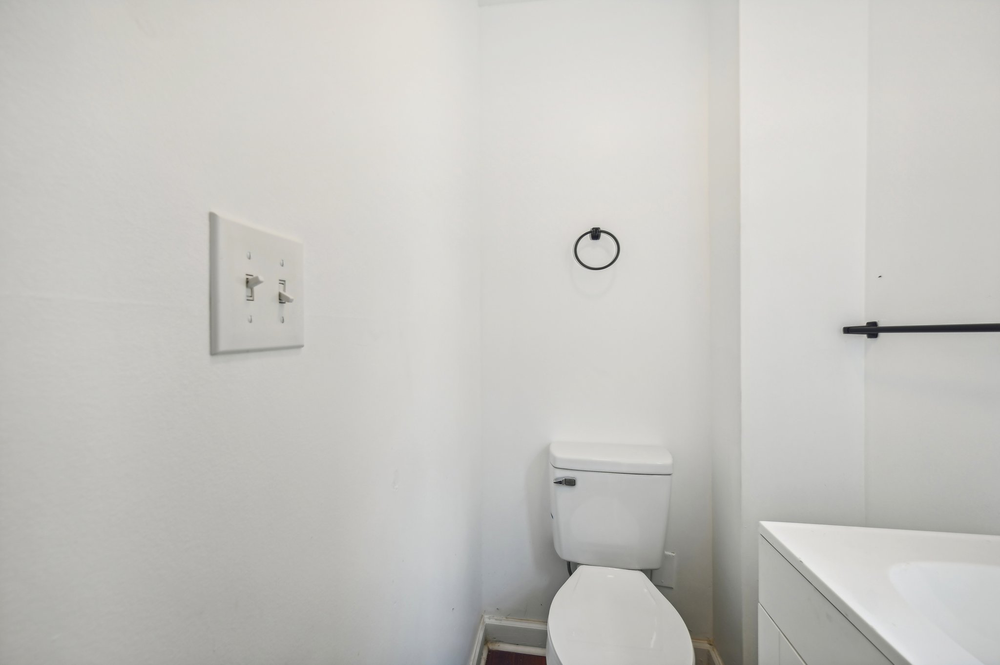 Oakwood Ave-015.jpg