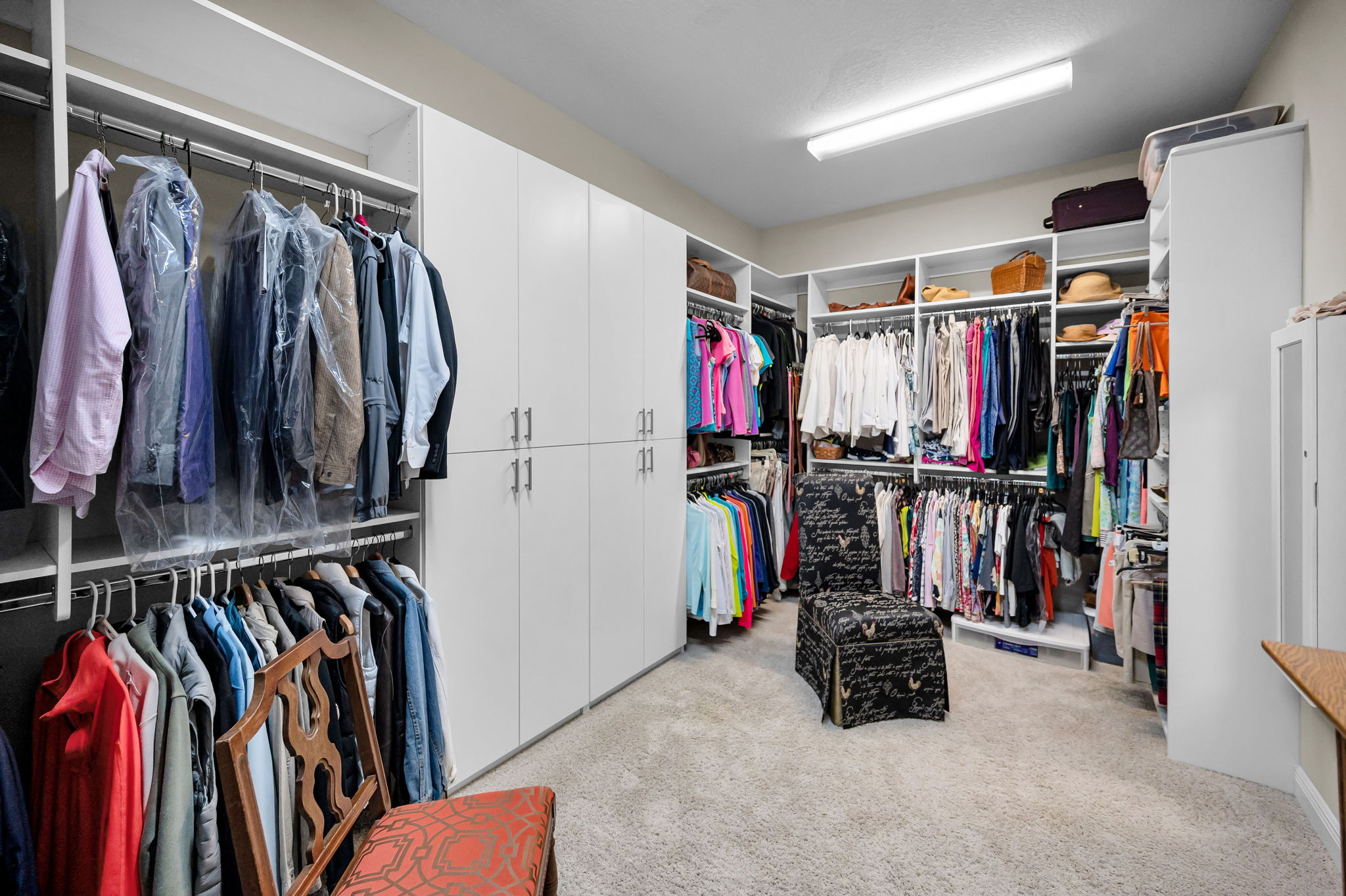 Primary Bedroom Walk-in Closet1c