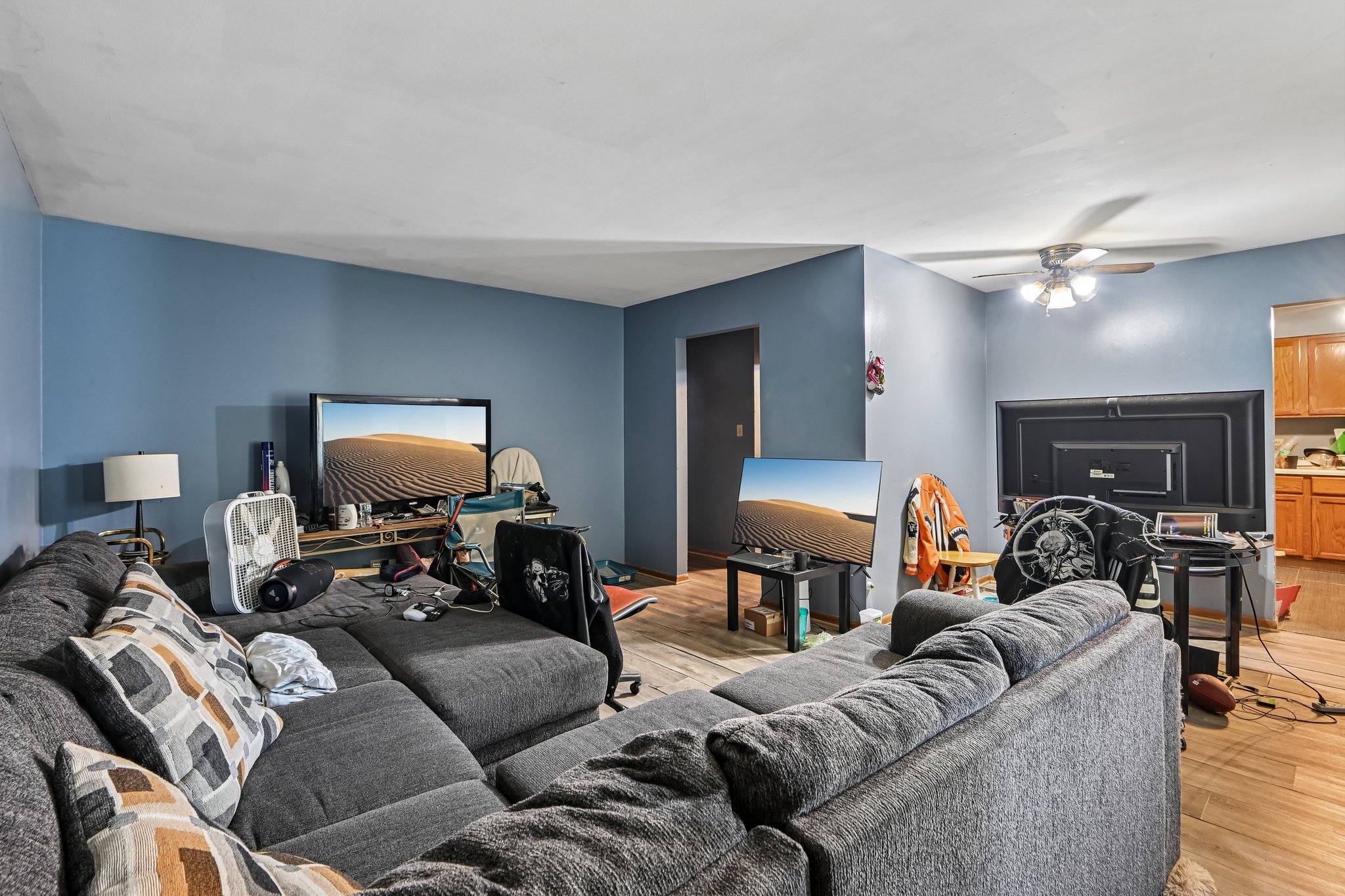 Woodview Ave-S2010-004.jpg