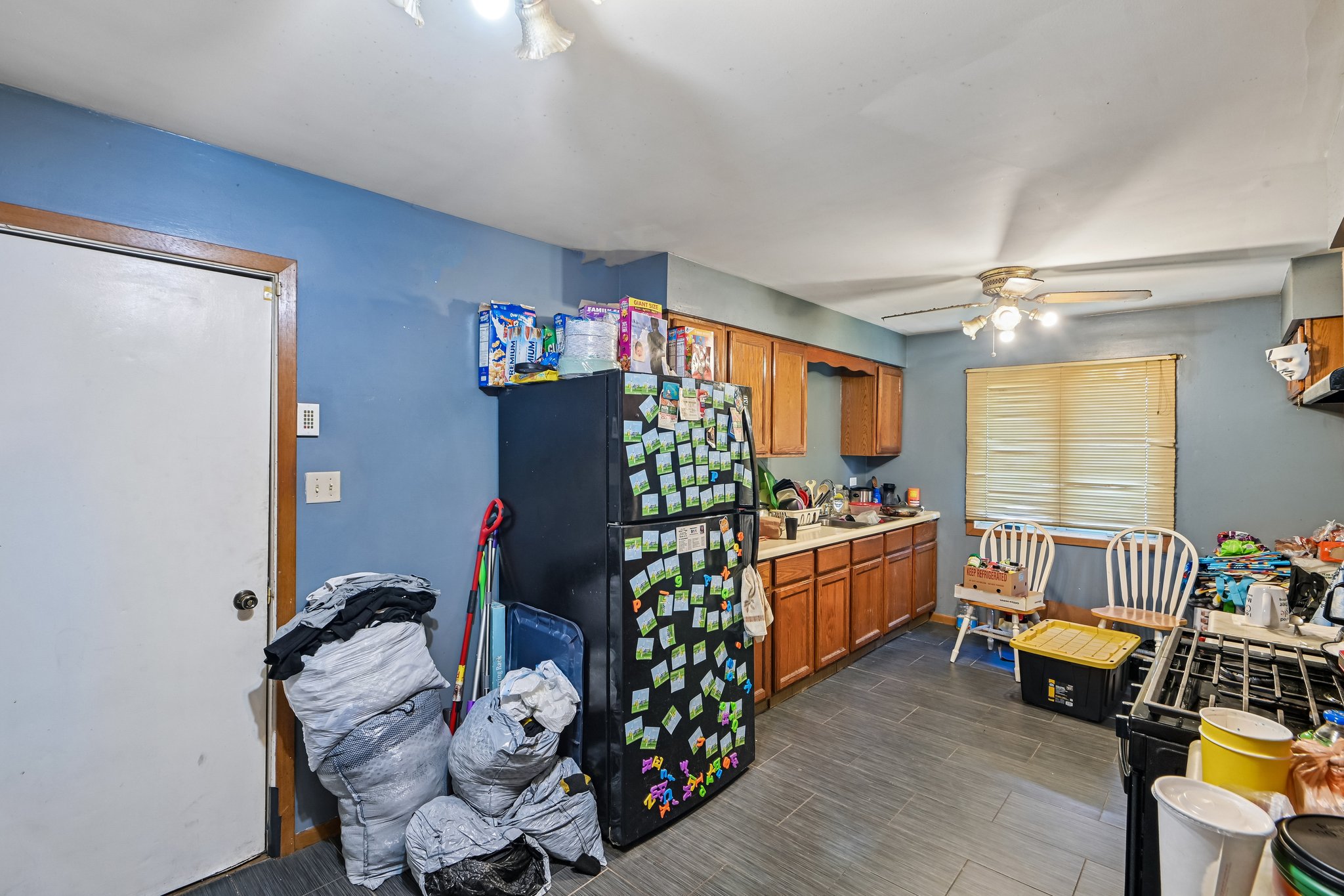 Woodview Ave-S2010-010.jpg