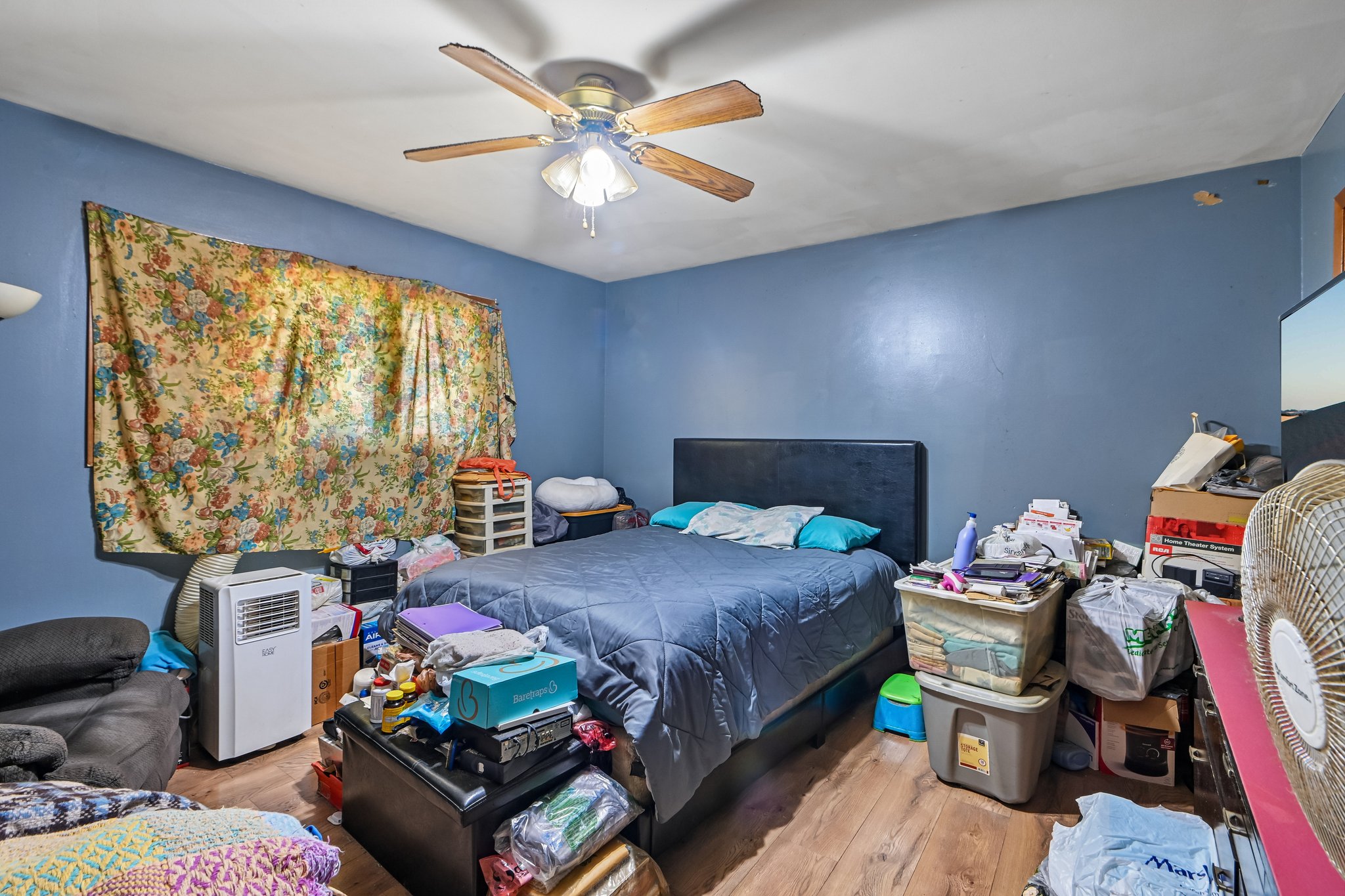 Woodview Ave-S2010-013.jpg