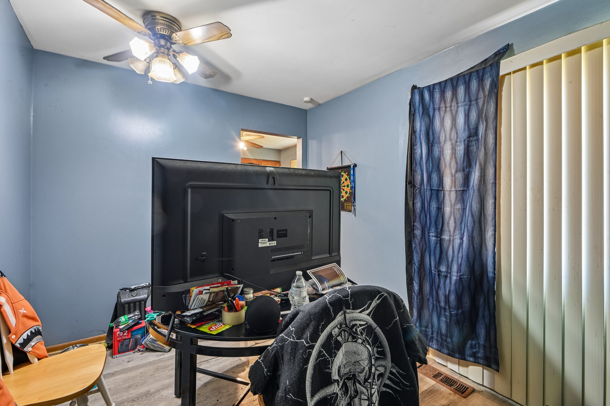 Woodview Ave-S2010-016.jpg