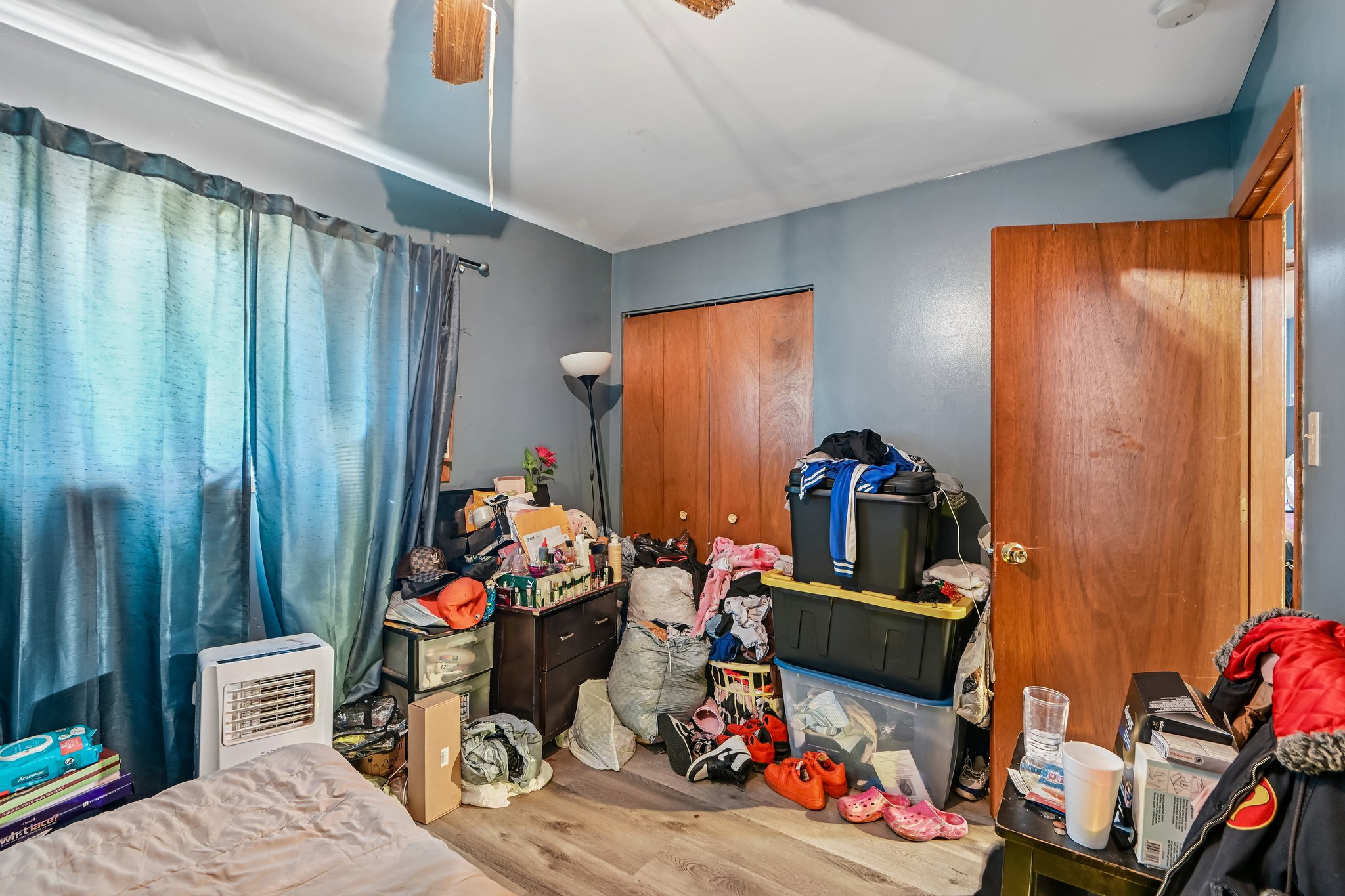 Woodview Ave-S2010-019.jpg
