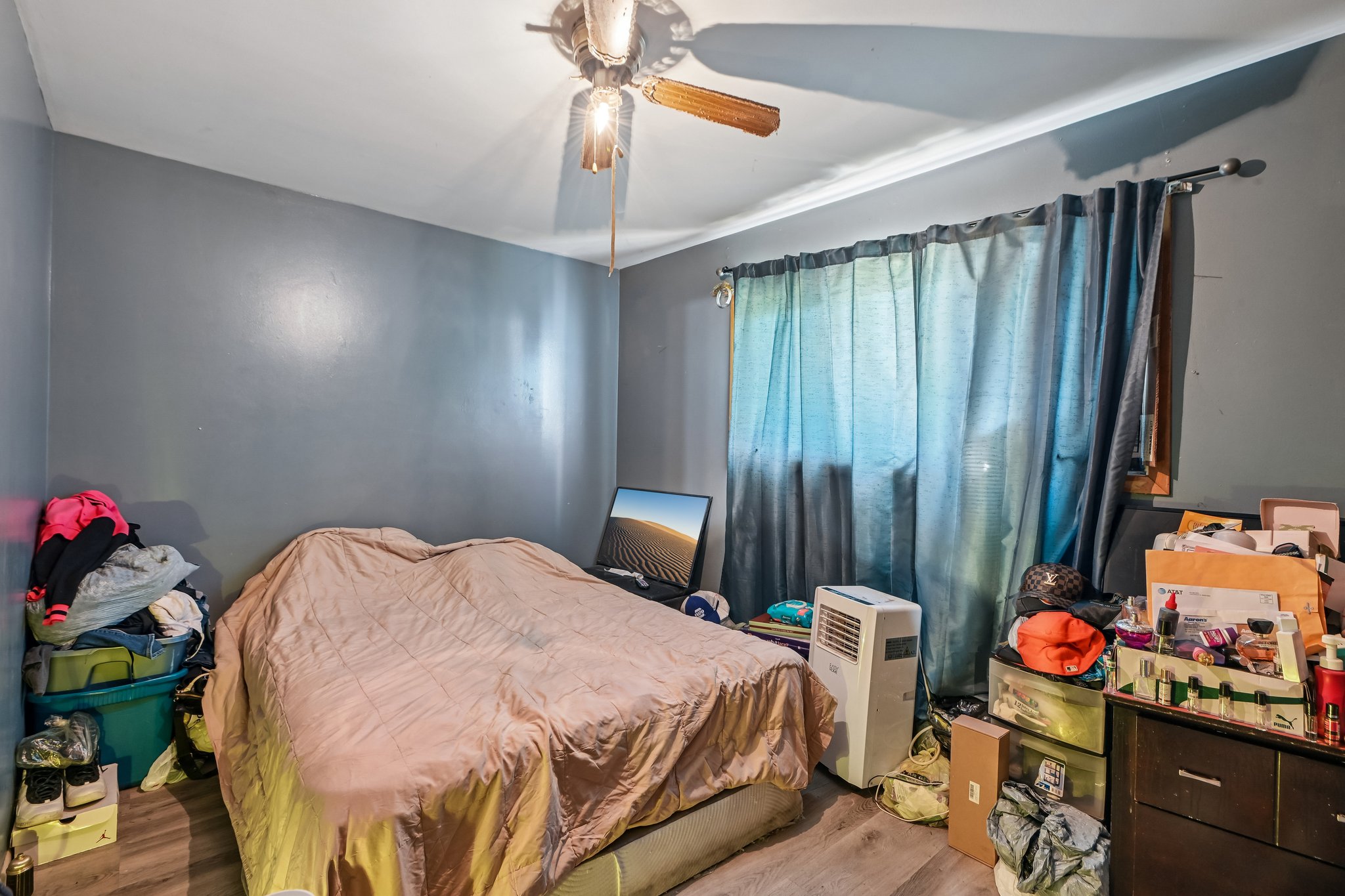 Woodview Ave-S2010-021.jpg