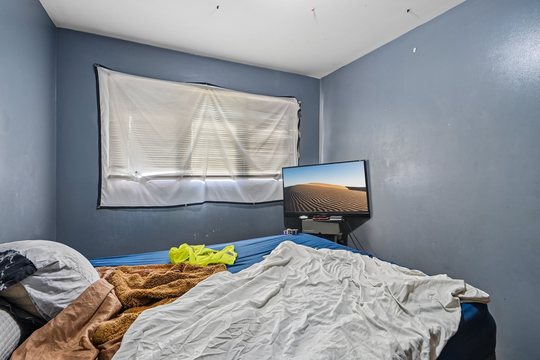 Woodview Ave-S2010-025.jpg