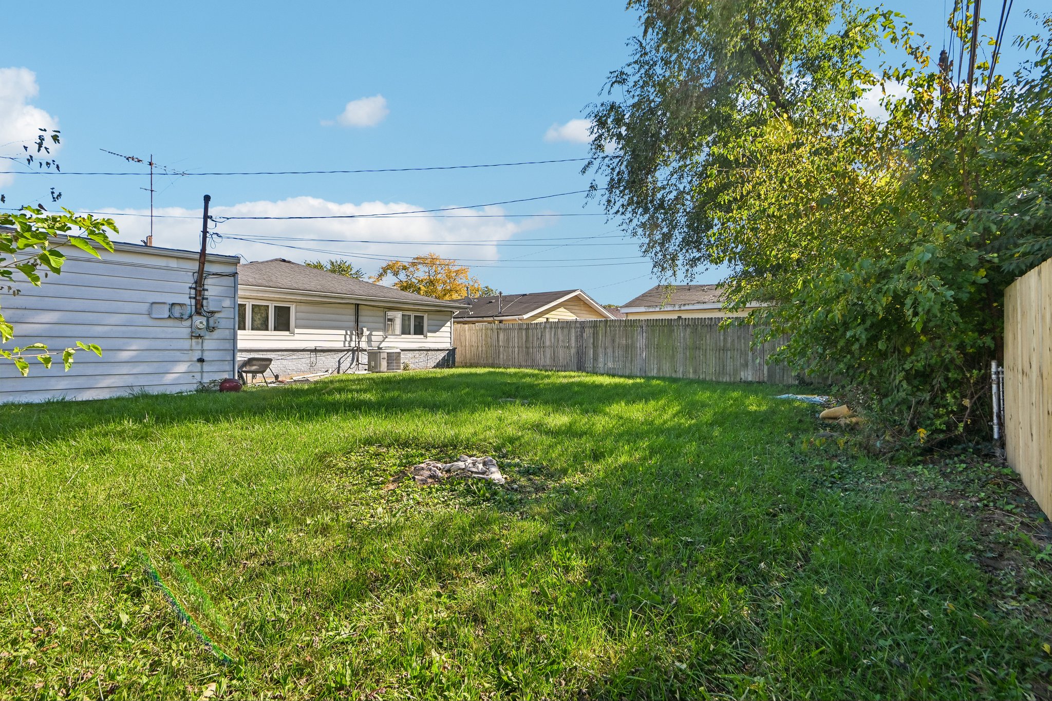 Woodview Ave-S2010-031.jpg