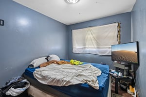 Woodview Ave-S2010-023.jpg
