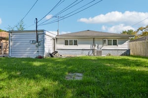Woodview Ave-S2010-029.jpg