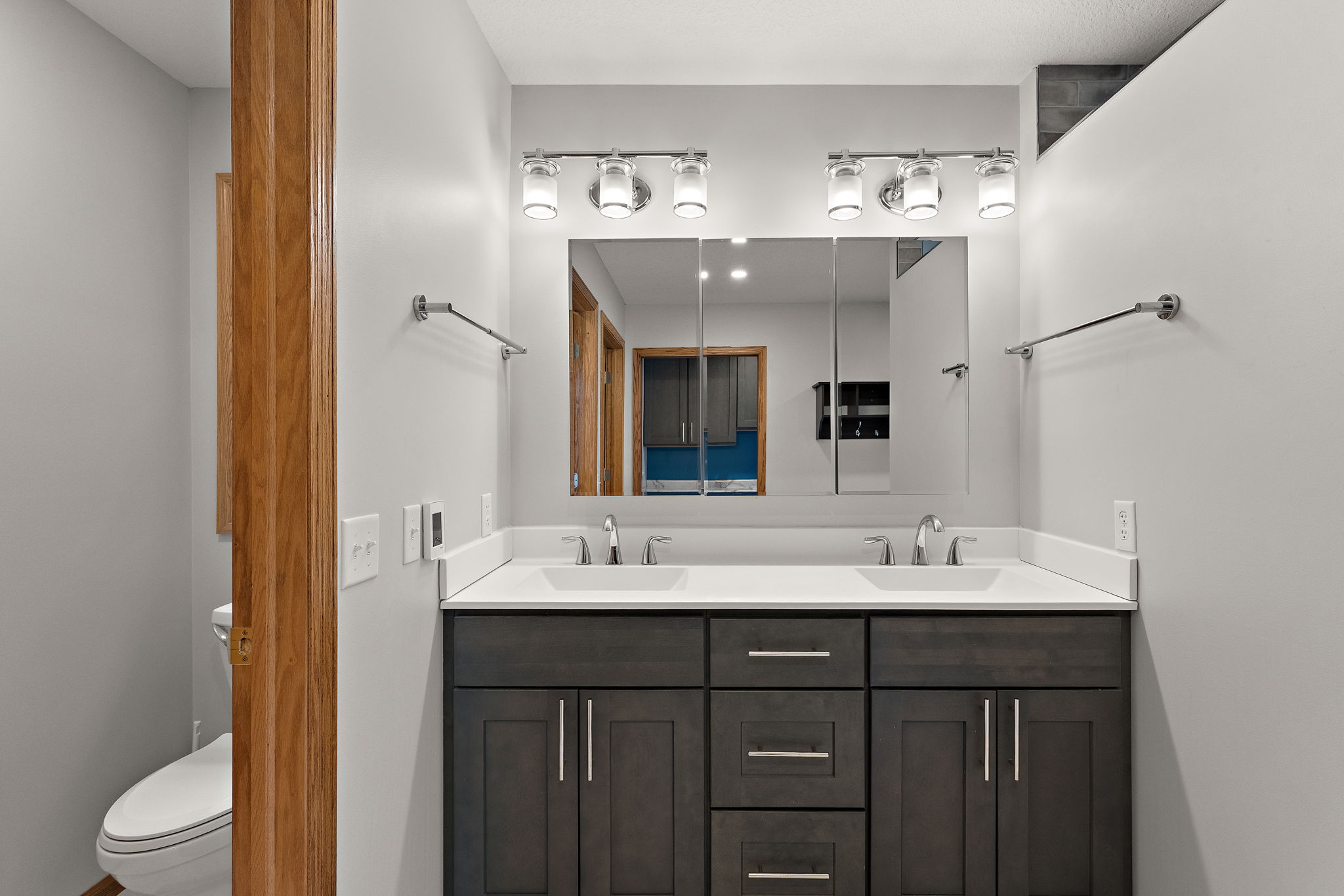 PB 1 Bathroom 1  (57)