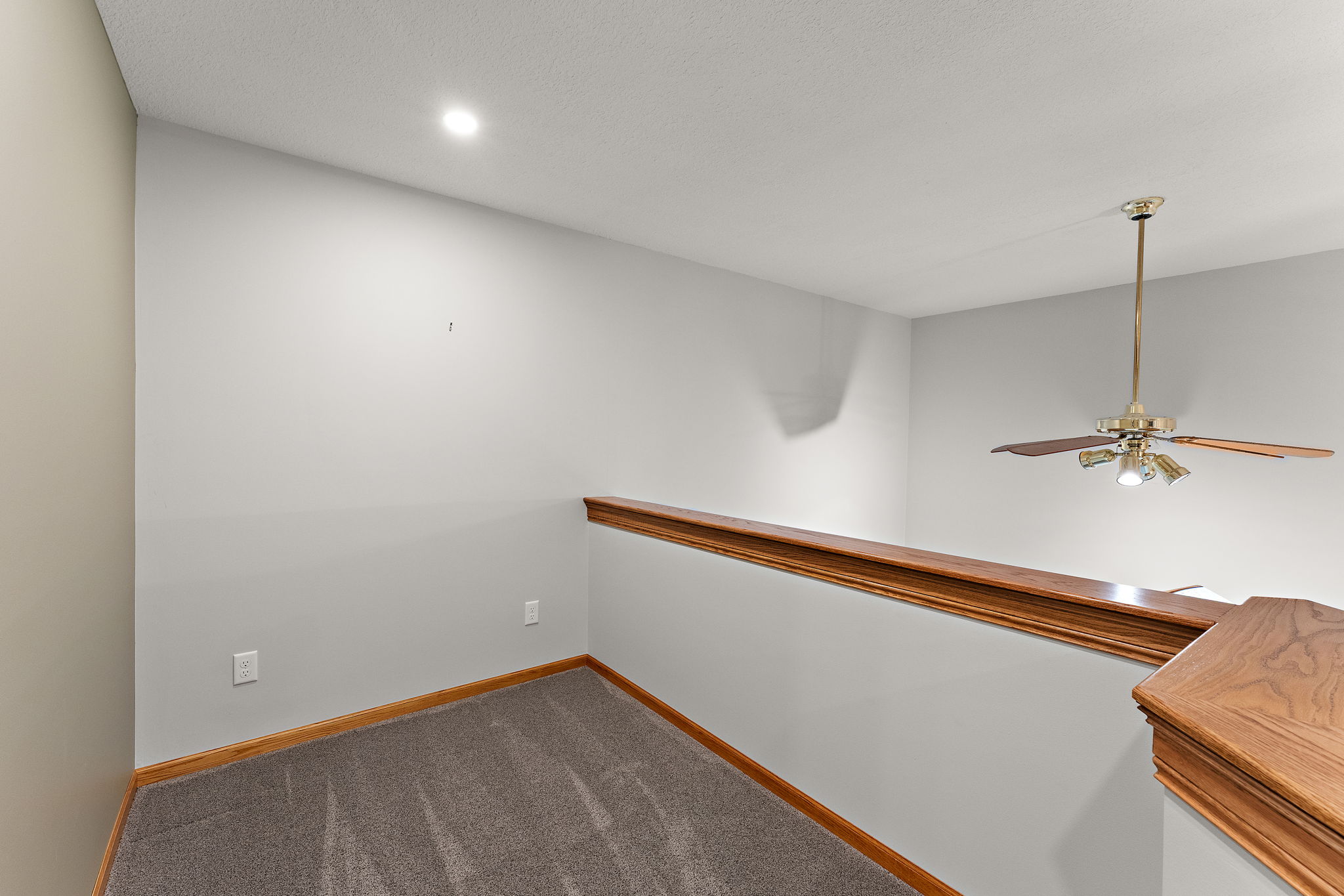 Loft Space Upper Level (61)