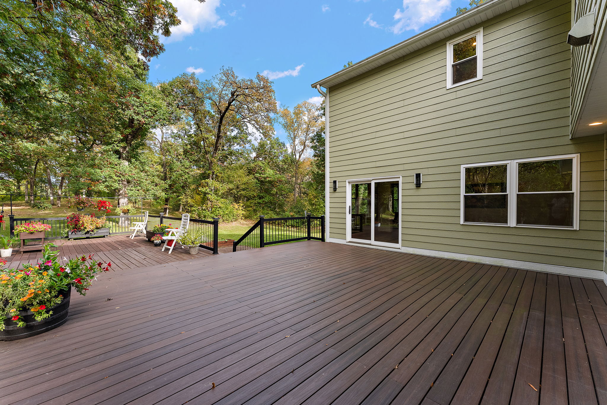 Maintenance Free Deck (70)
