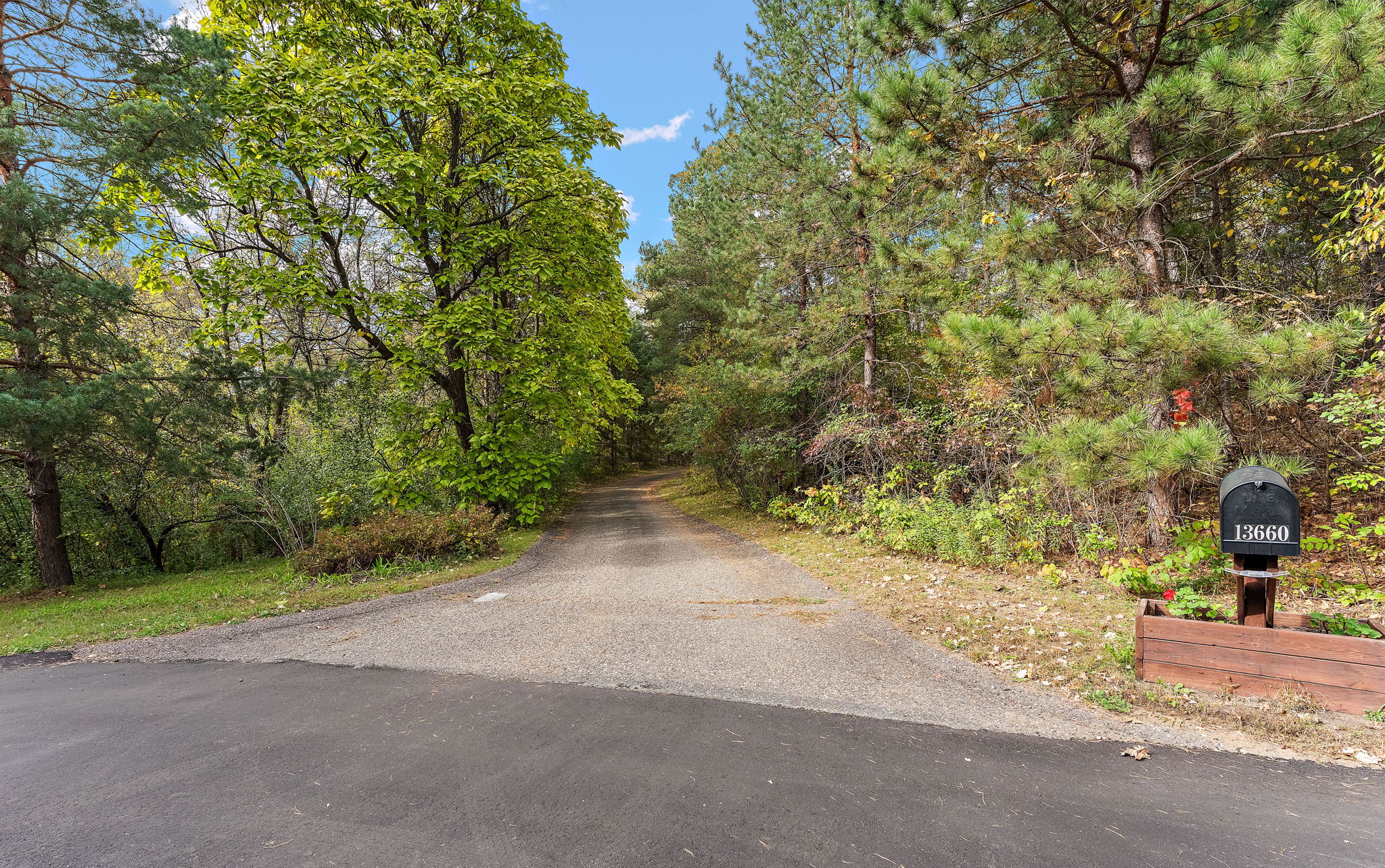 Private Wooded Drive  (1)