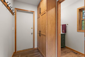 Garage Entry (29)