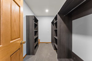 PB 1  Walk-in Closet  (54)