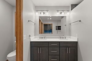 PB 1 Bathroom 1  (57)