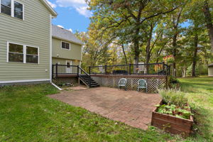 Patio Area with Pavers (73)