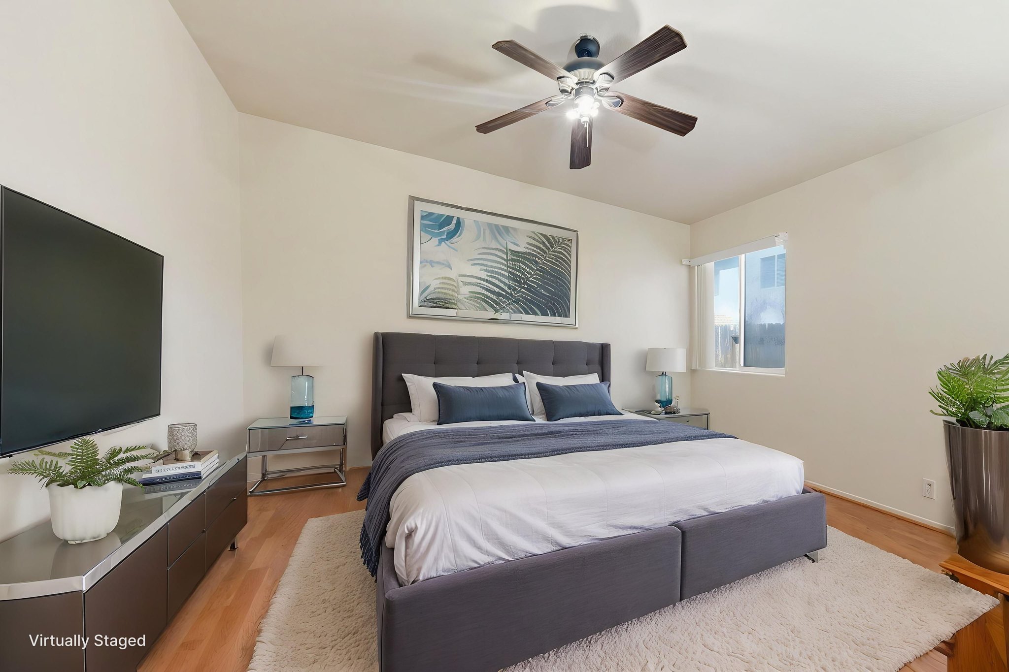 DSC01397_autoremove_21387557 virtually staged.jpeg