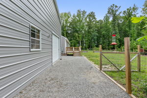  Photo 40