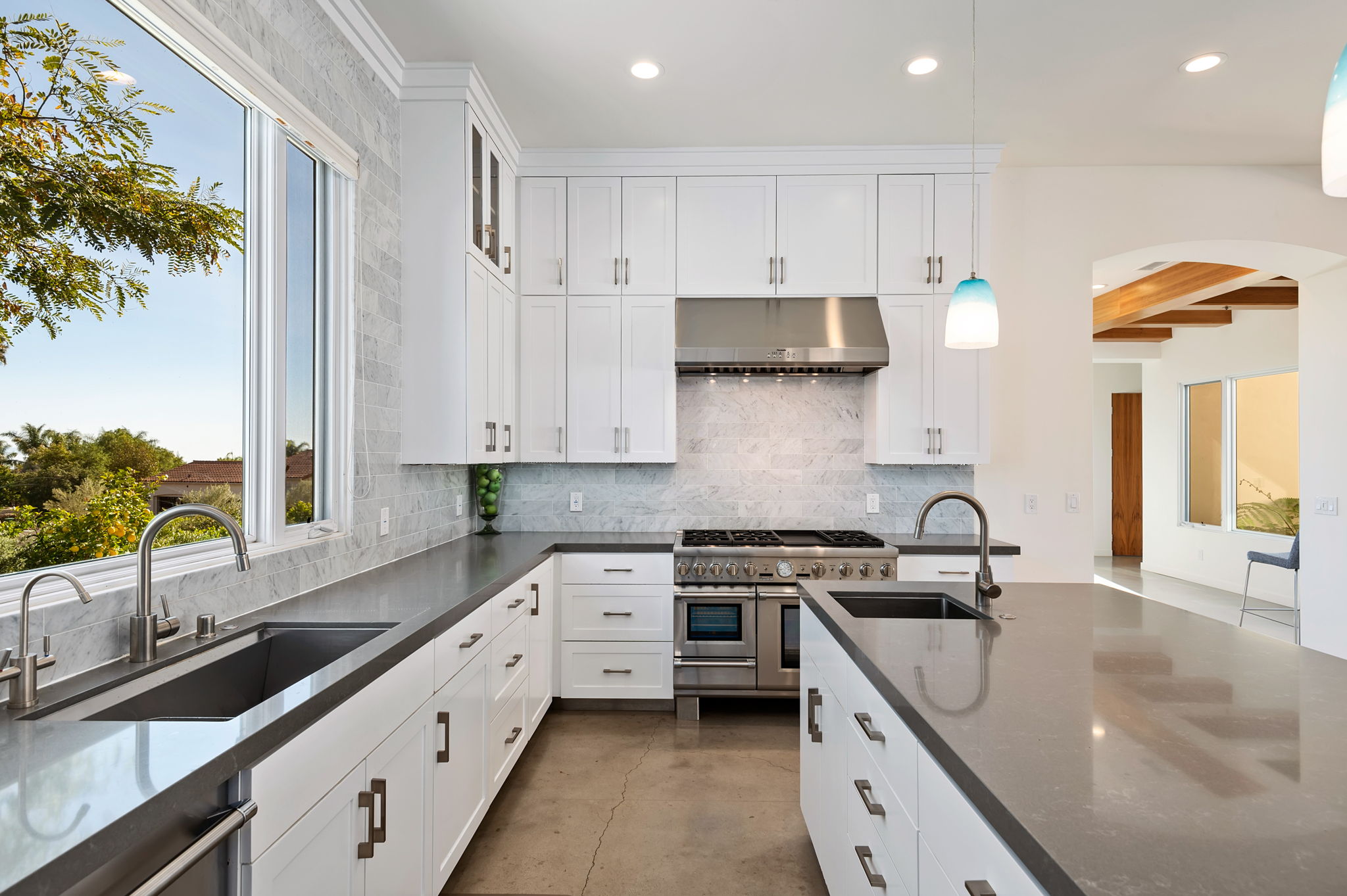 18 - Kitchen