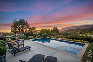 03 - Pool View (Twilight)