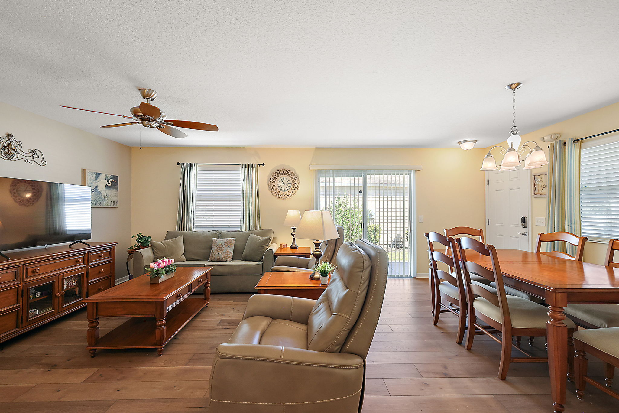 Living/Dining Room