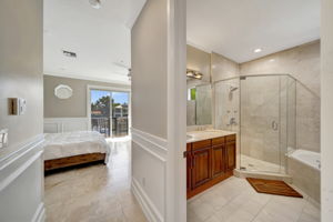 18666 NW 54th Ct, Miami Gardens, FL 33055, US Photo 40