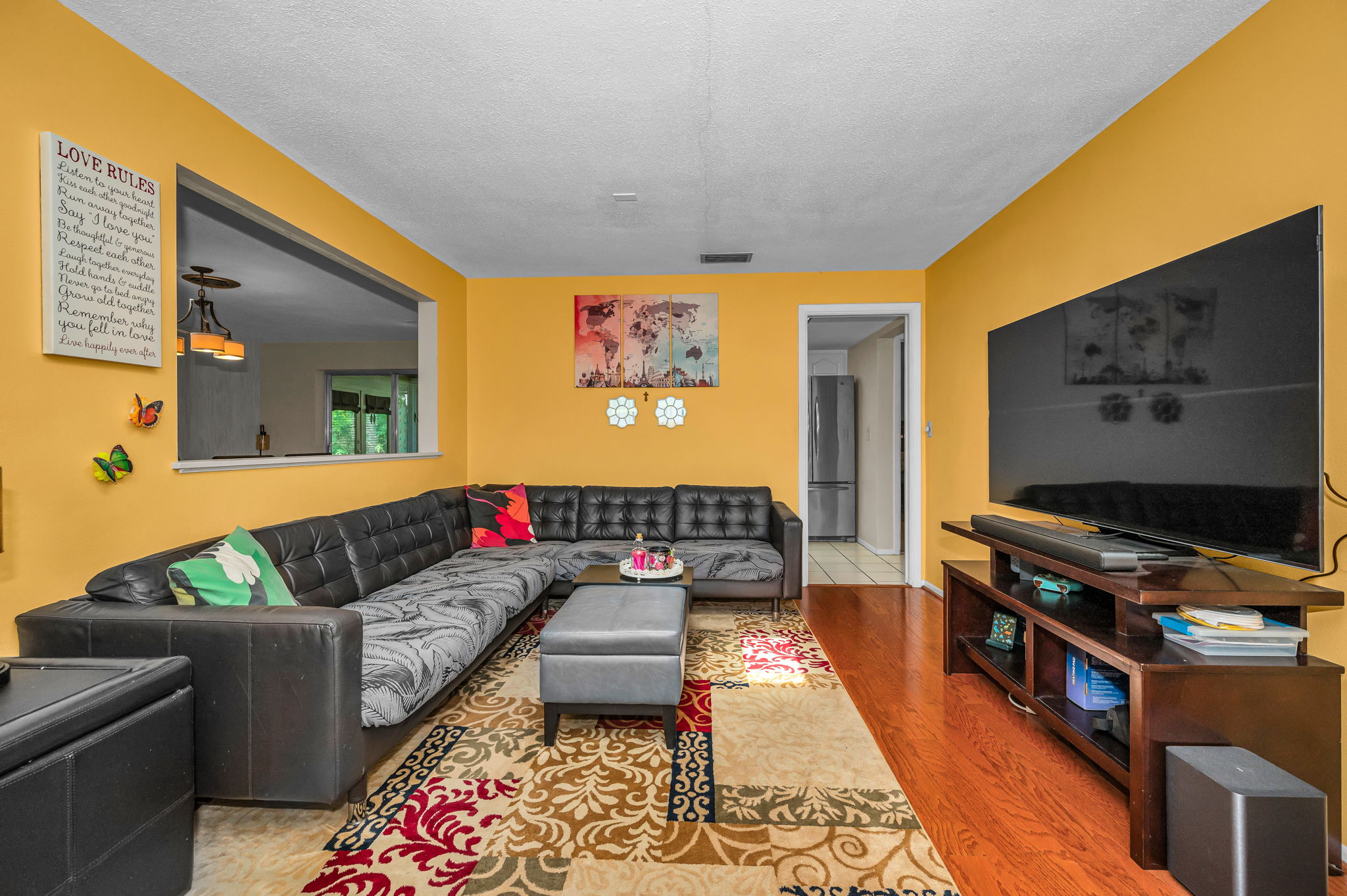 Living Room4