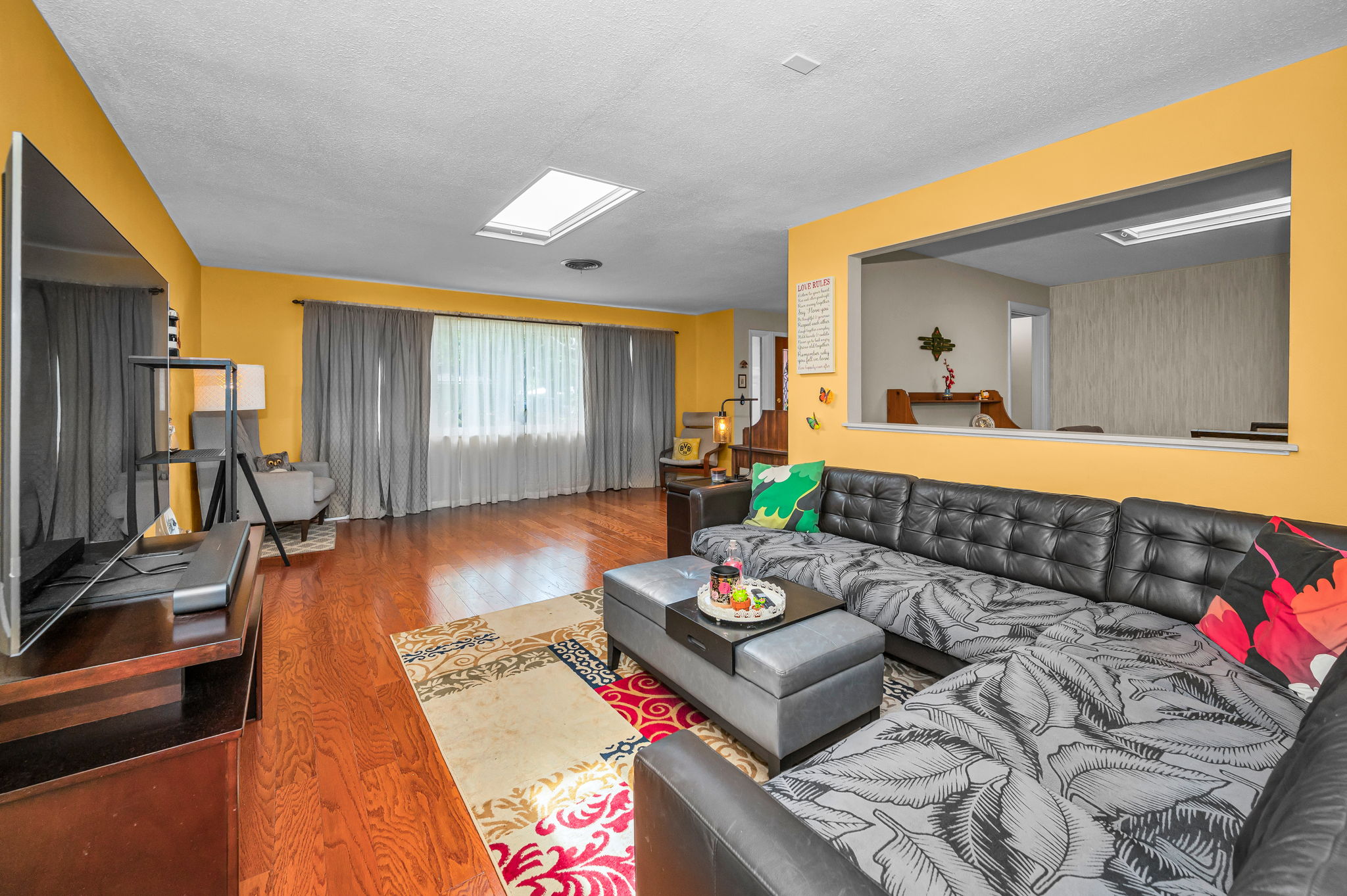 Living Room5
