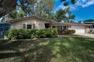 Front Exterior6