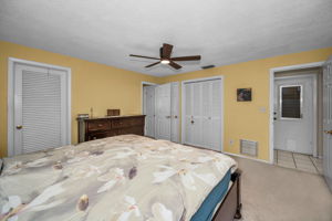 Primary Bedroom1b-e